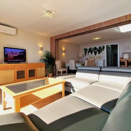 Lloret Paradise يوريت دي مار